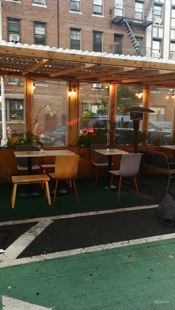 Italian American Restaurant in Sunnyside Photo 1