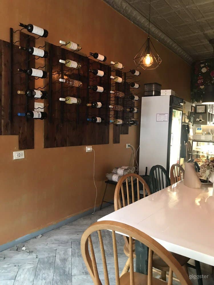 Italian American Restaurant in Sunnyside Photo 2