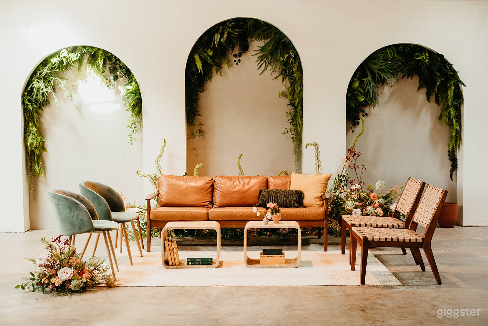 Simple and Elegant Space in Downtown Vista, CA Photo 1