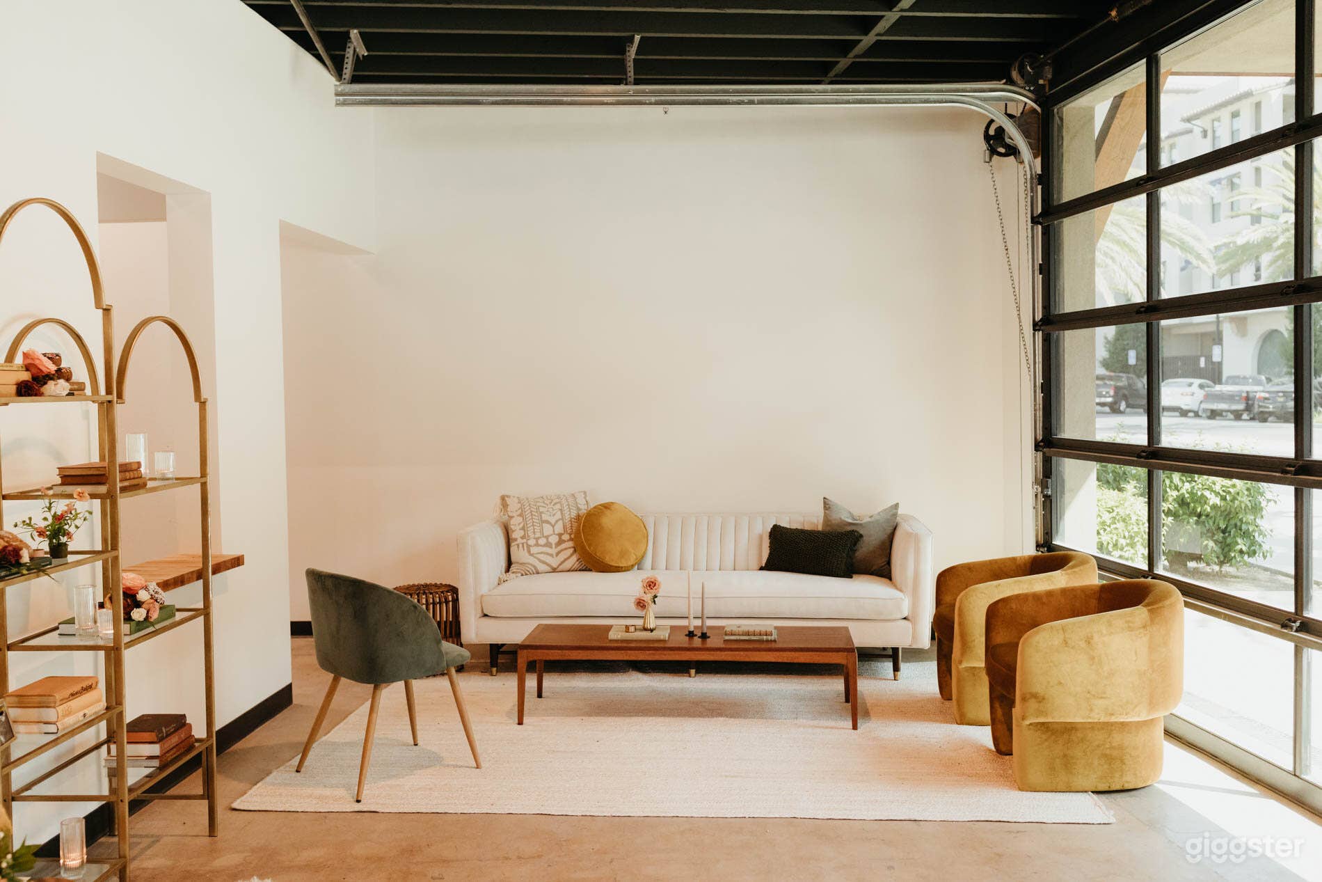 Simple and Elegant Space in Downtown Vista, CA Photo 4