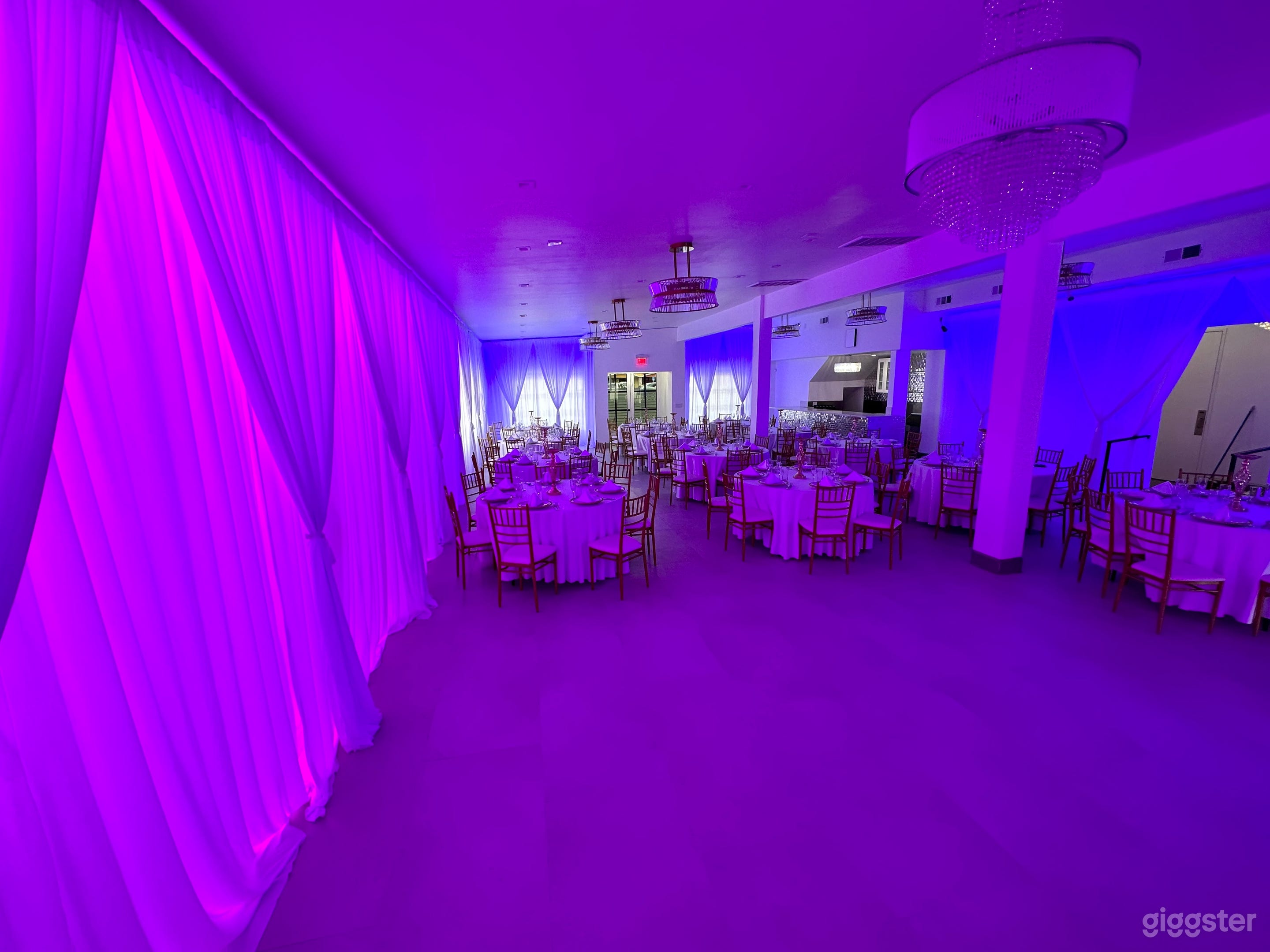 Charming and Spacious Hall for events Photo 3