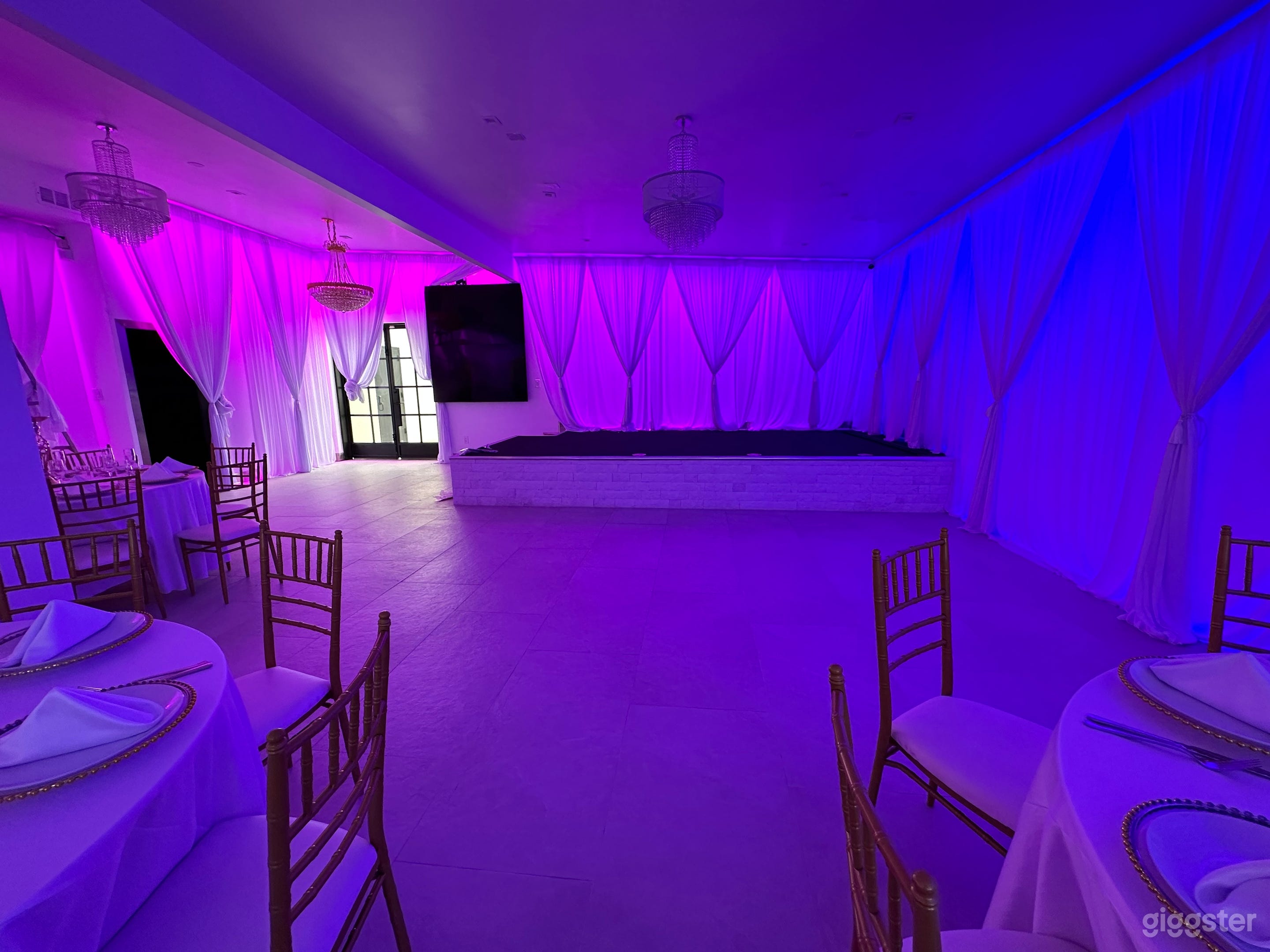 Charming and Spacious Hall for events Photo 2