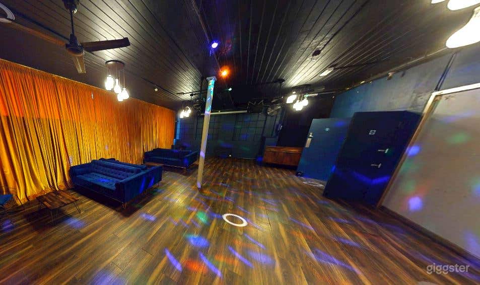 Middle Floor Event Space with Dance Floor  Photo 1
