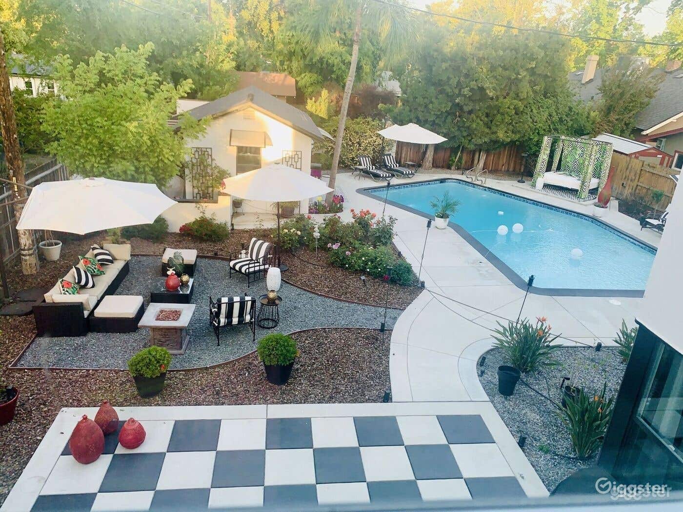 Gorgeous, Sparkling Pool in Fresno Photo 1