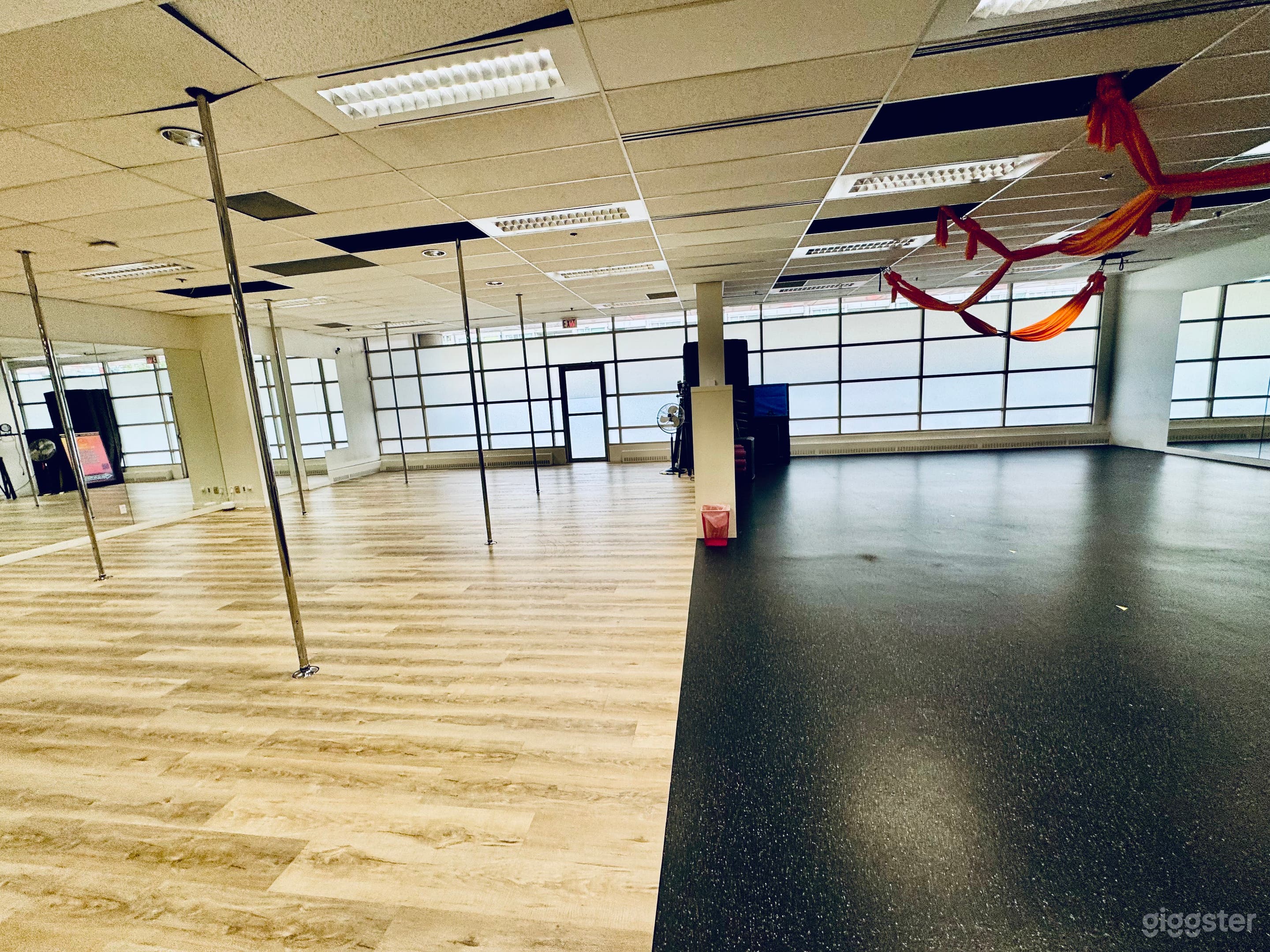 Pole &amp; Aerial/Dance/Yoga Studio (Kitsilano) Photo 3