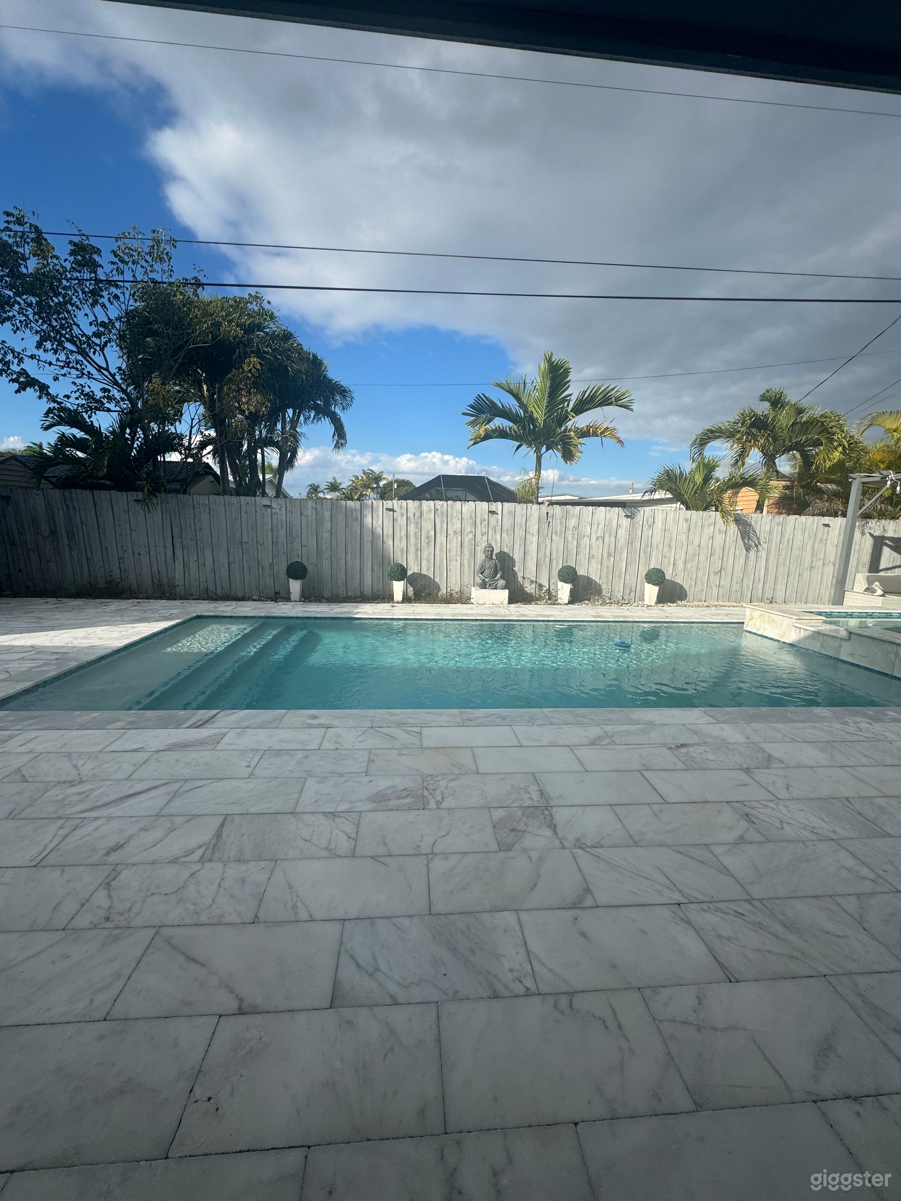 Private Backyard with Pool, Kitchen & Play Room Photo 4