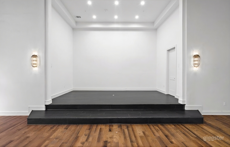  Resort's 2,400 sqft Main  Hall 