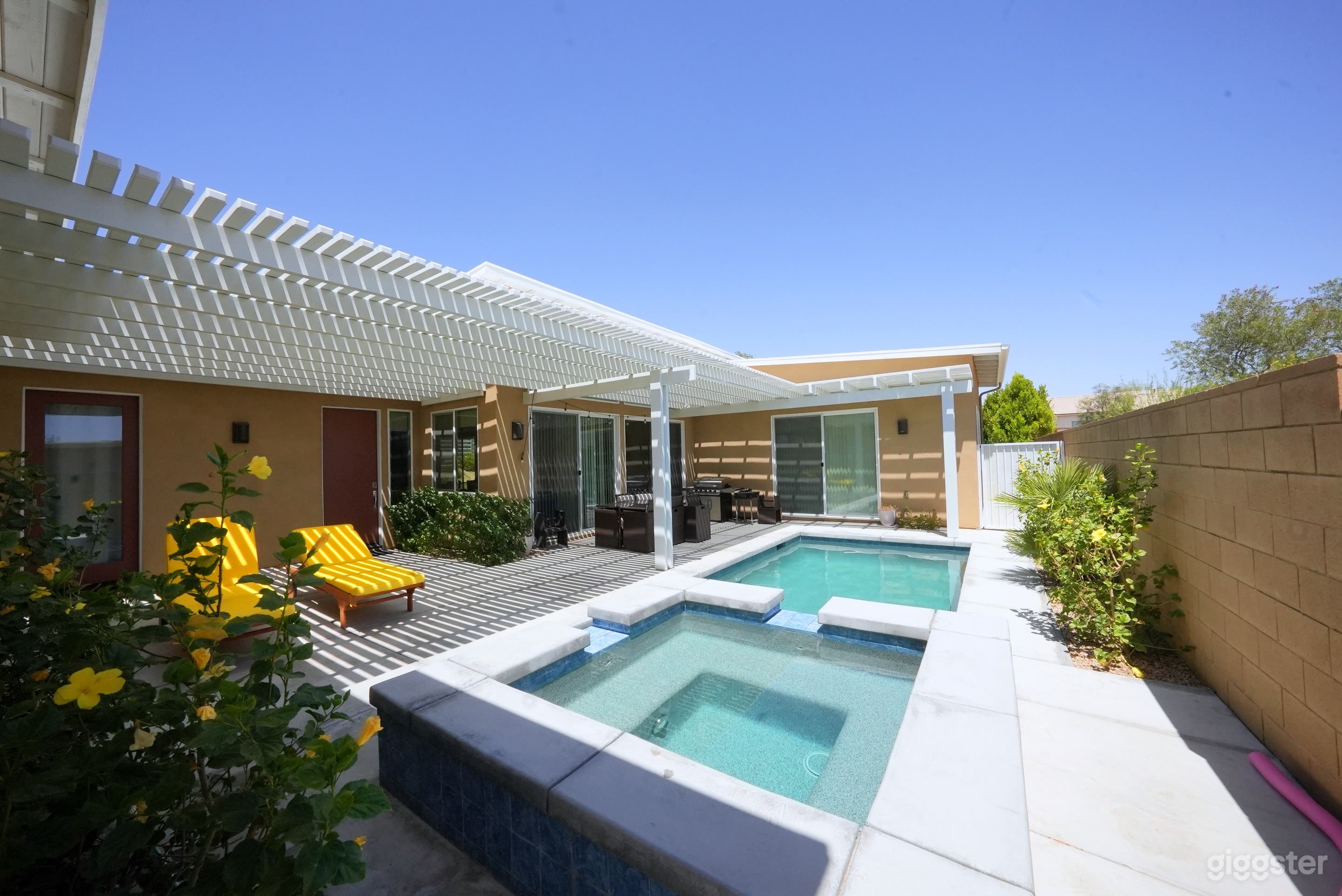 Oasis in Desert Hot Springs  Photo 4