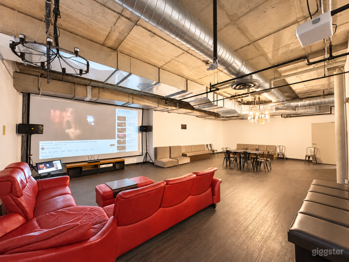 Game room with bar, up to 500 guests, 12,000 sq ft downtown Photo 4