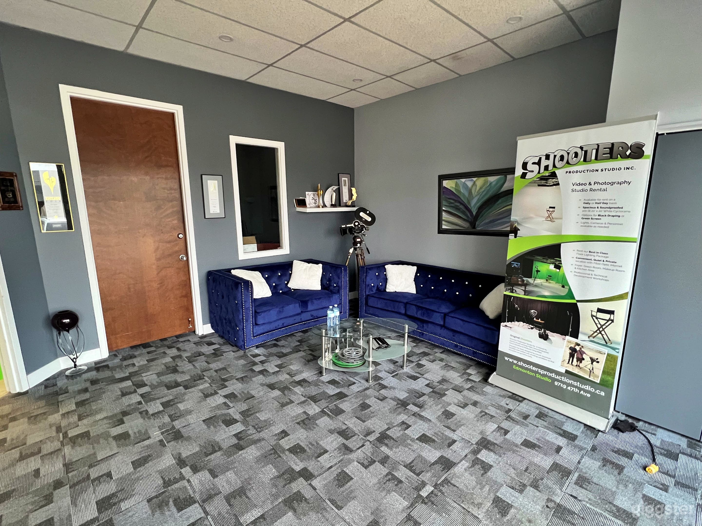 Private Office in Edmonton's Premier Studio Photo 4