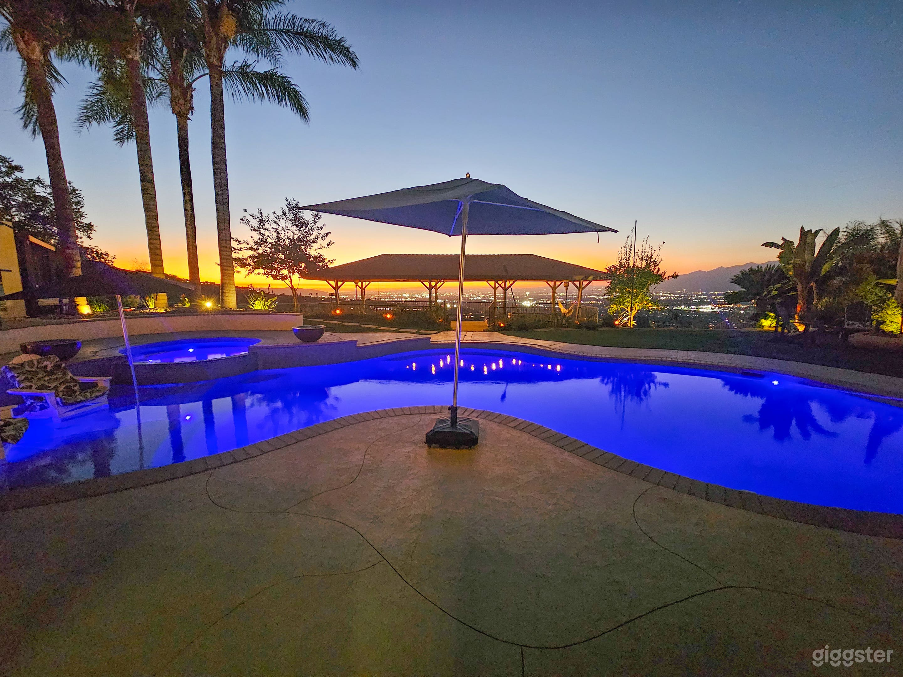 Luxury Hilltop Resort Backyard with Deluxe Airstream Photo 3