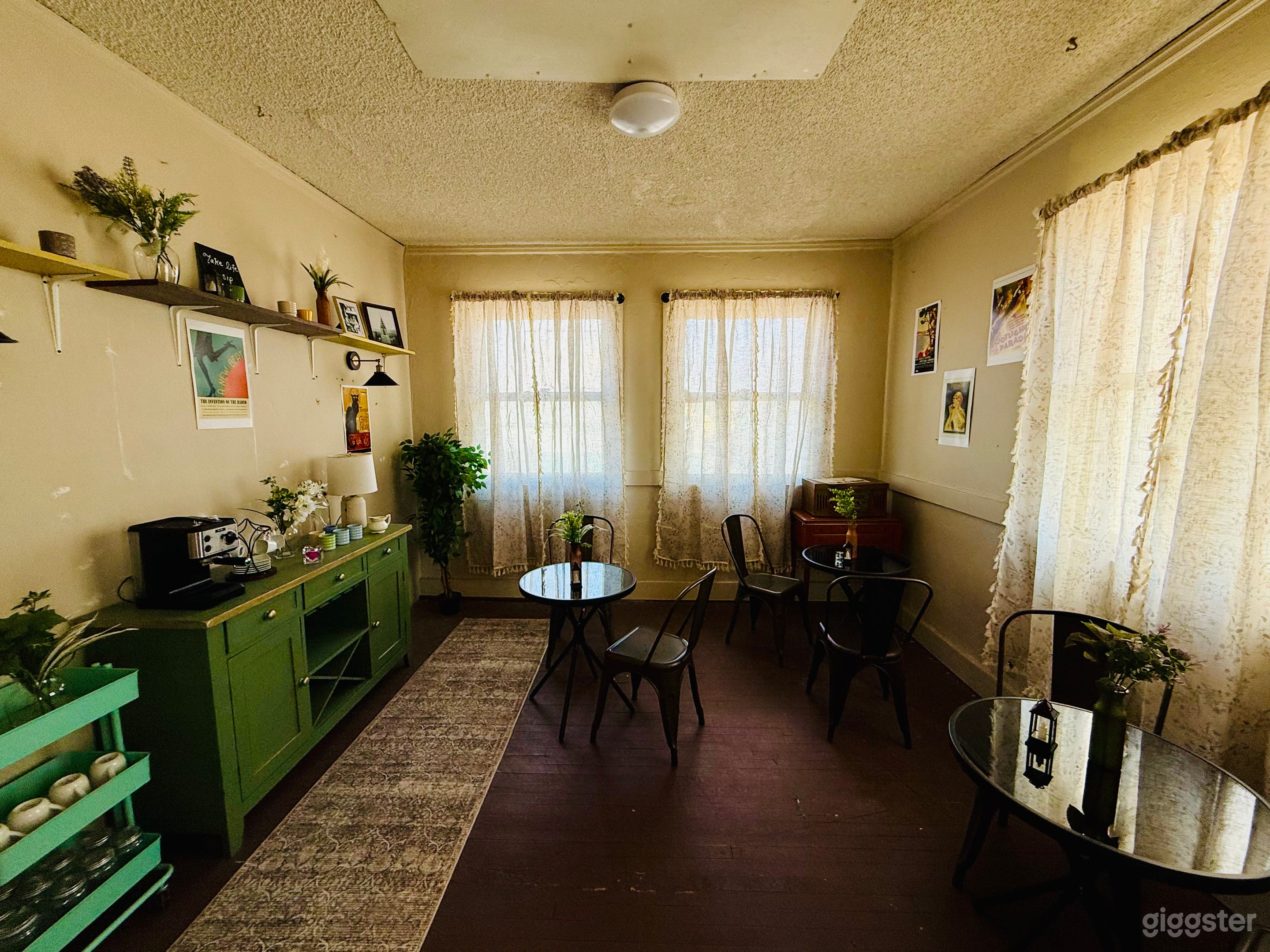 Vintage 1920s–1930s Coffee Shop & Cafe Photo 4
