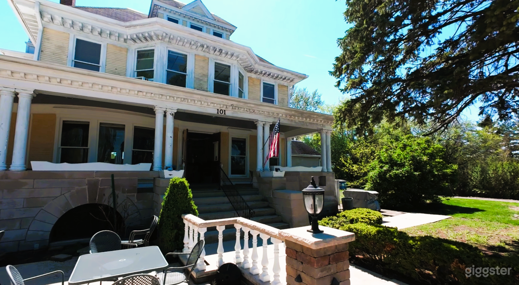 The Country Mansion Photo 1