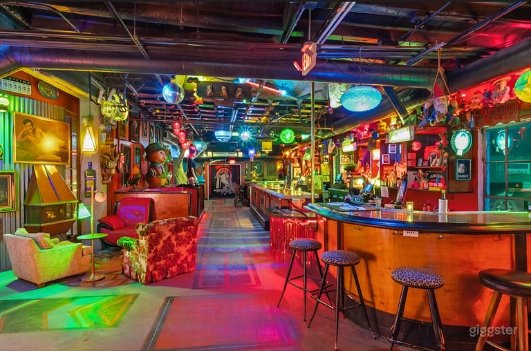  Vintage Neon Hideout 