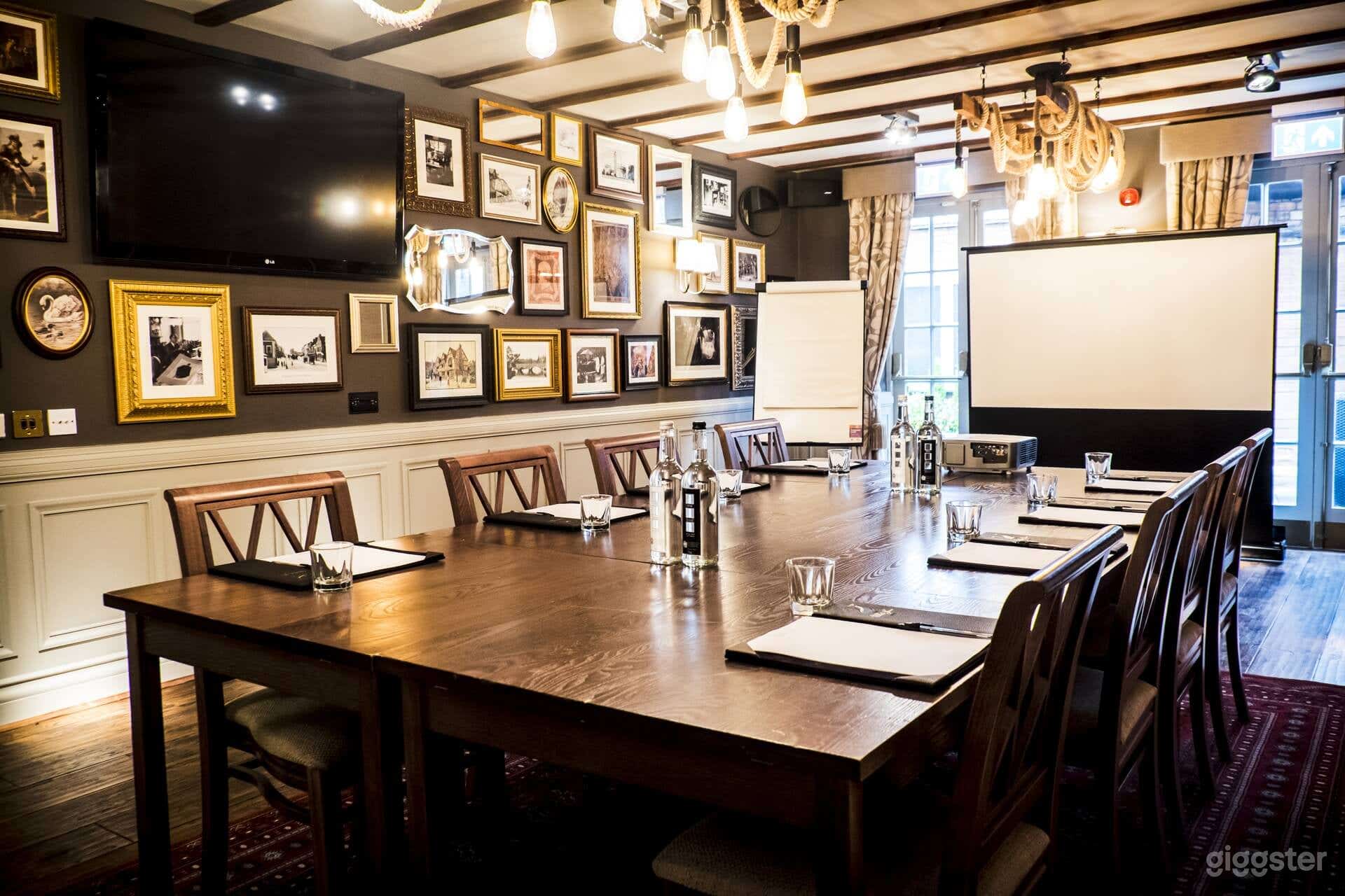 Capulet Suite Photo 2