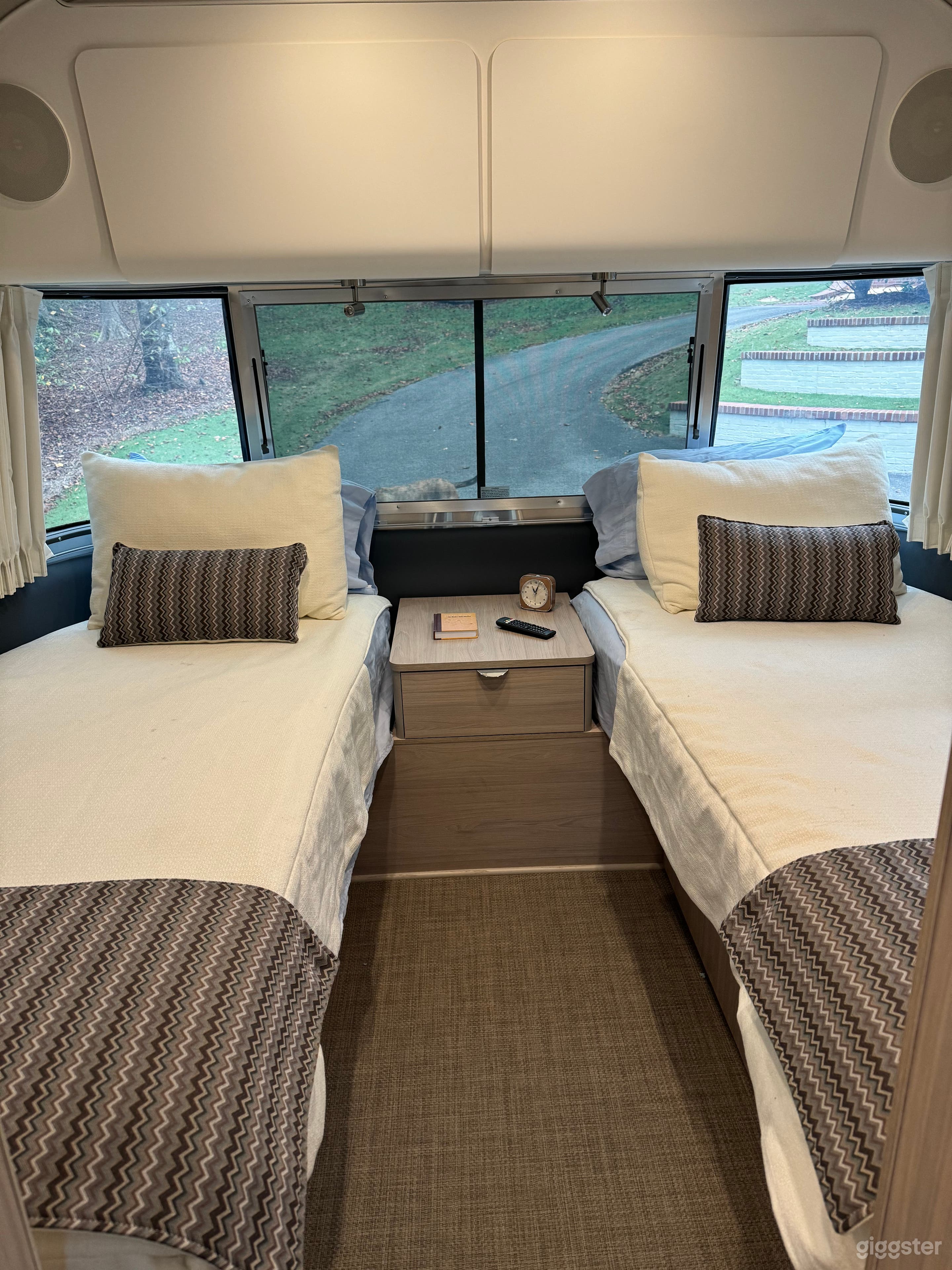 2024 Airstream Globetrotter for Rent- Delivery Available Photo 4