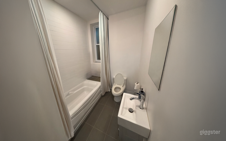  Espace polyvalent pour événements et studio de 150 places 