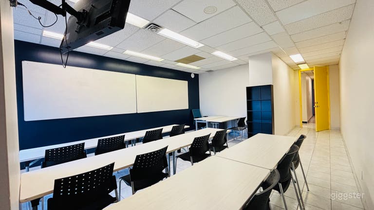  Classroom for teaching/conferences/seminars near TTC station 