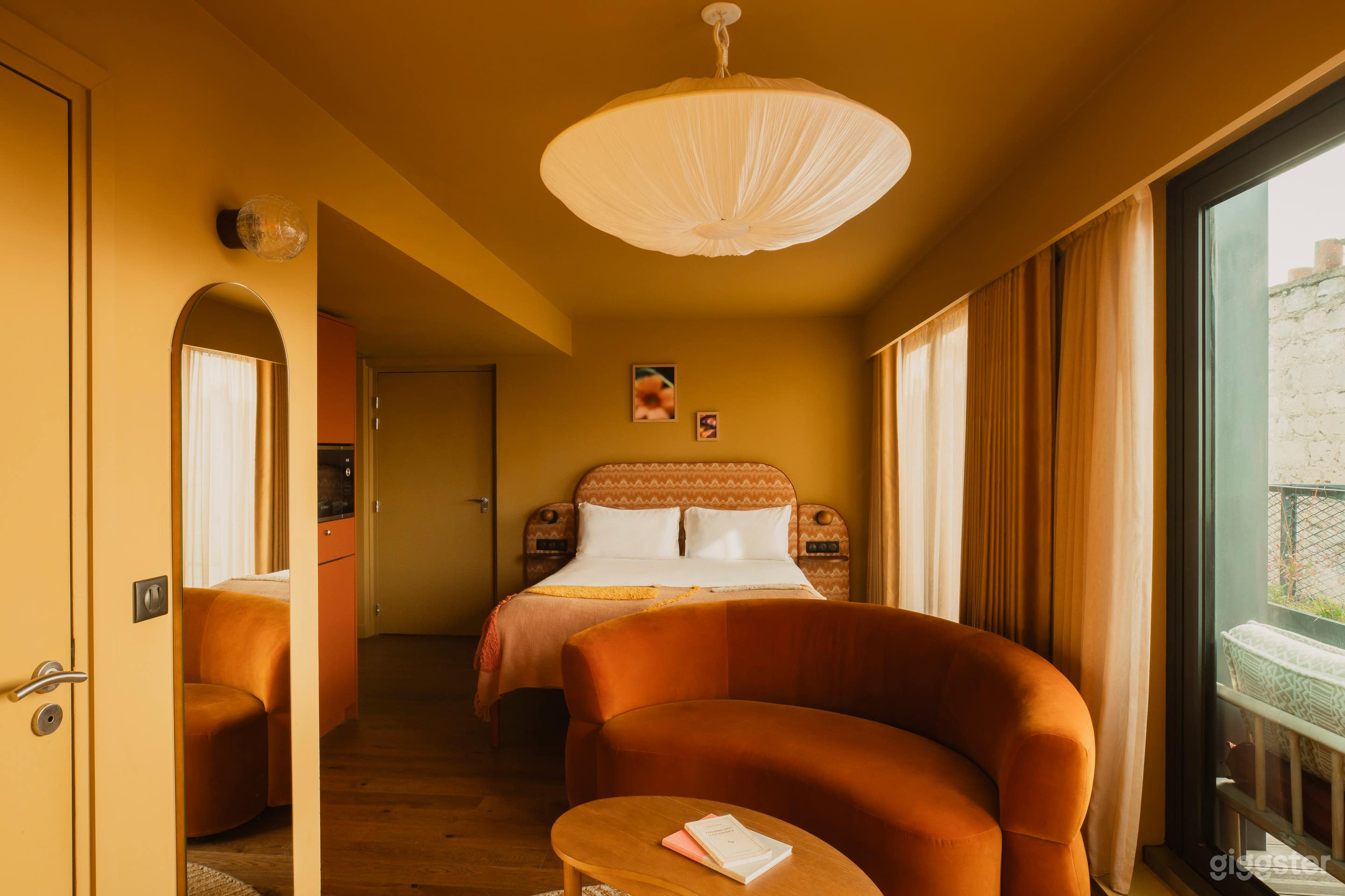 Behind a baroque French façade hides a something spectacular Photo 3