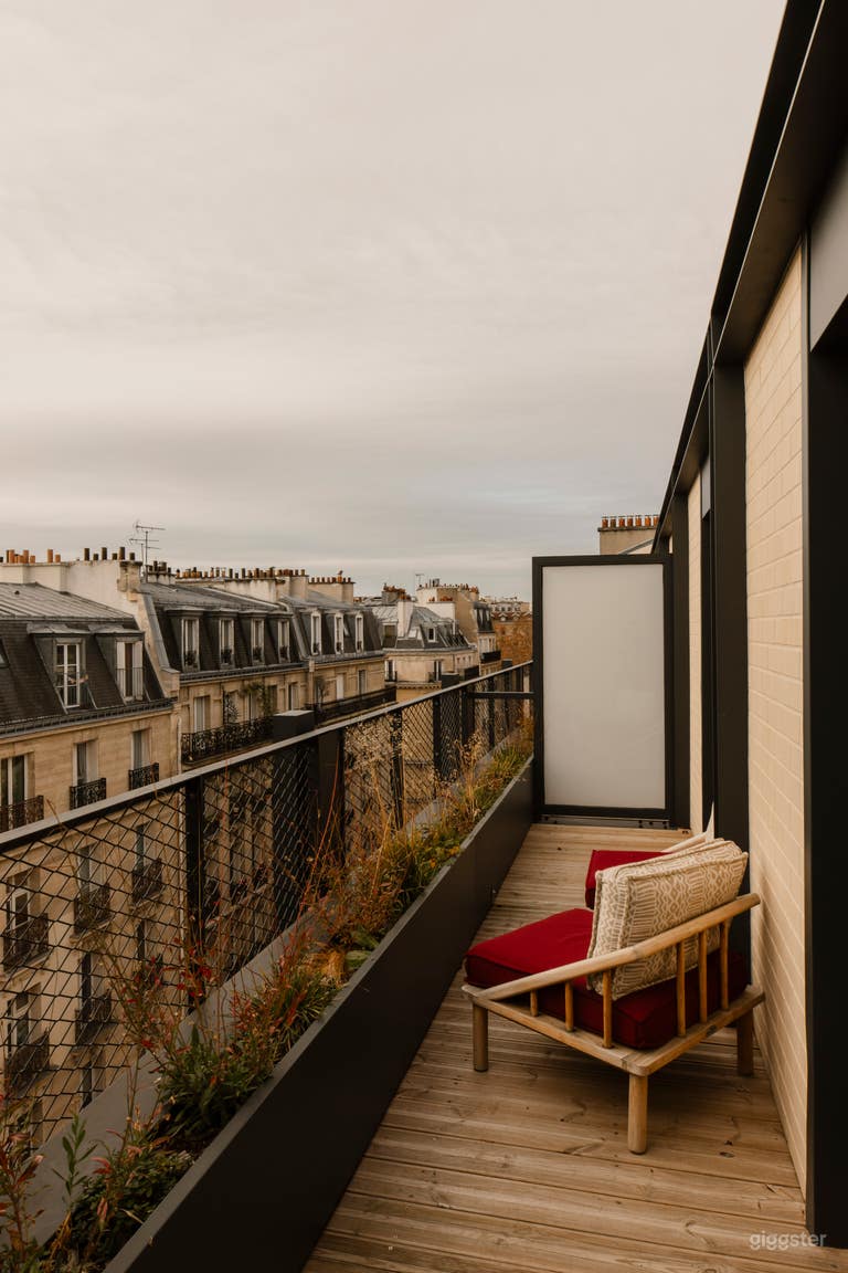  Behind a baroque French façade hides a something spectacular 