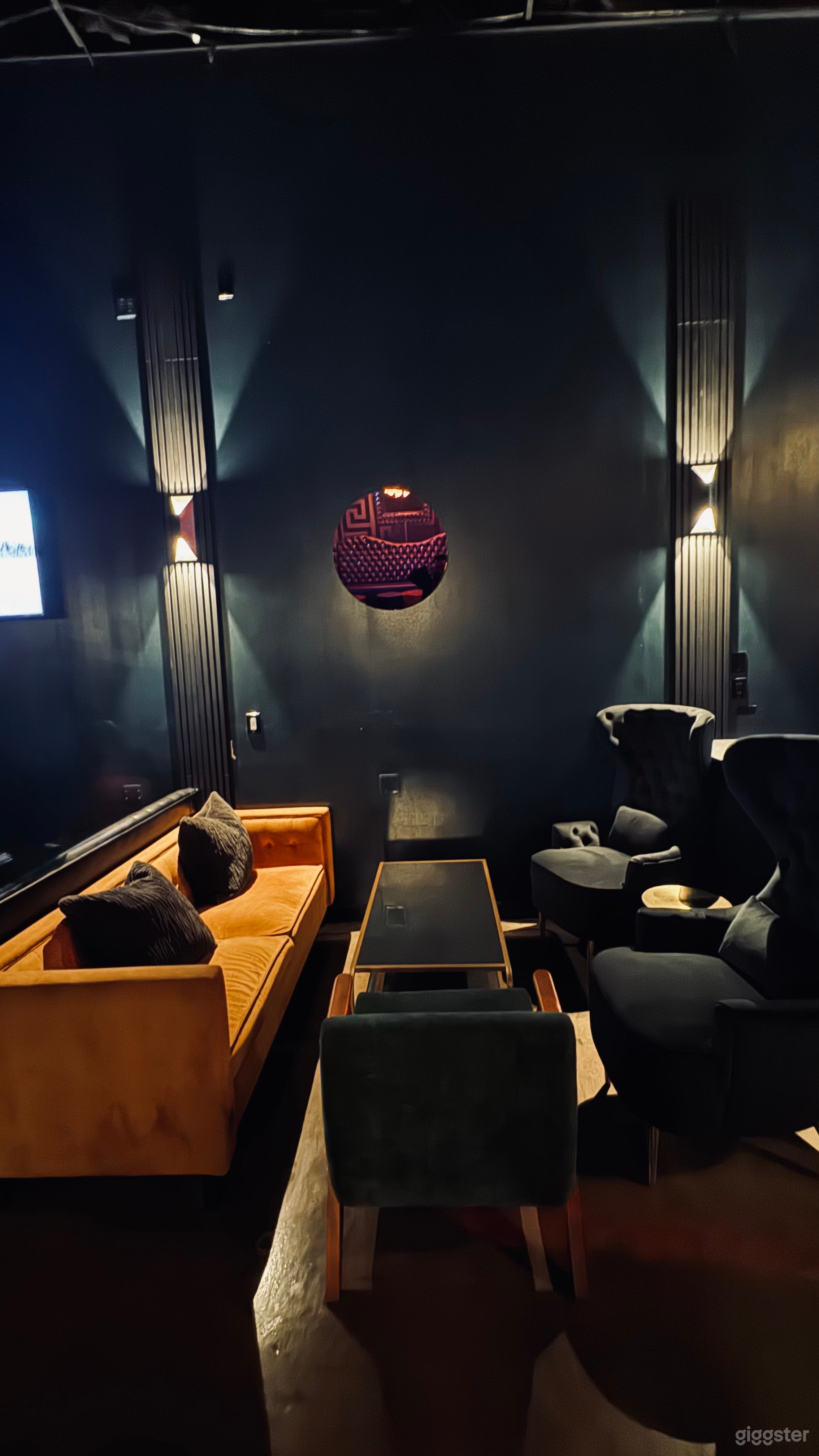 Upscale Lounge & Private Party Space Photo 4