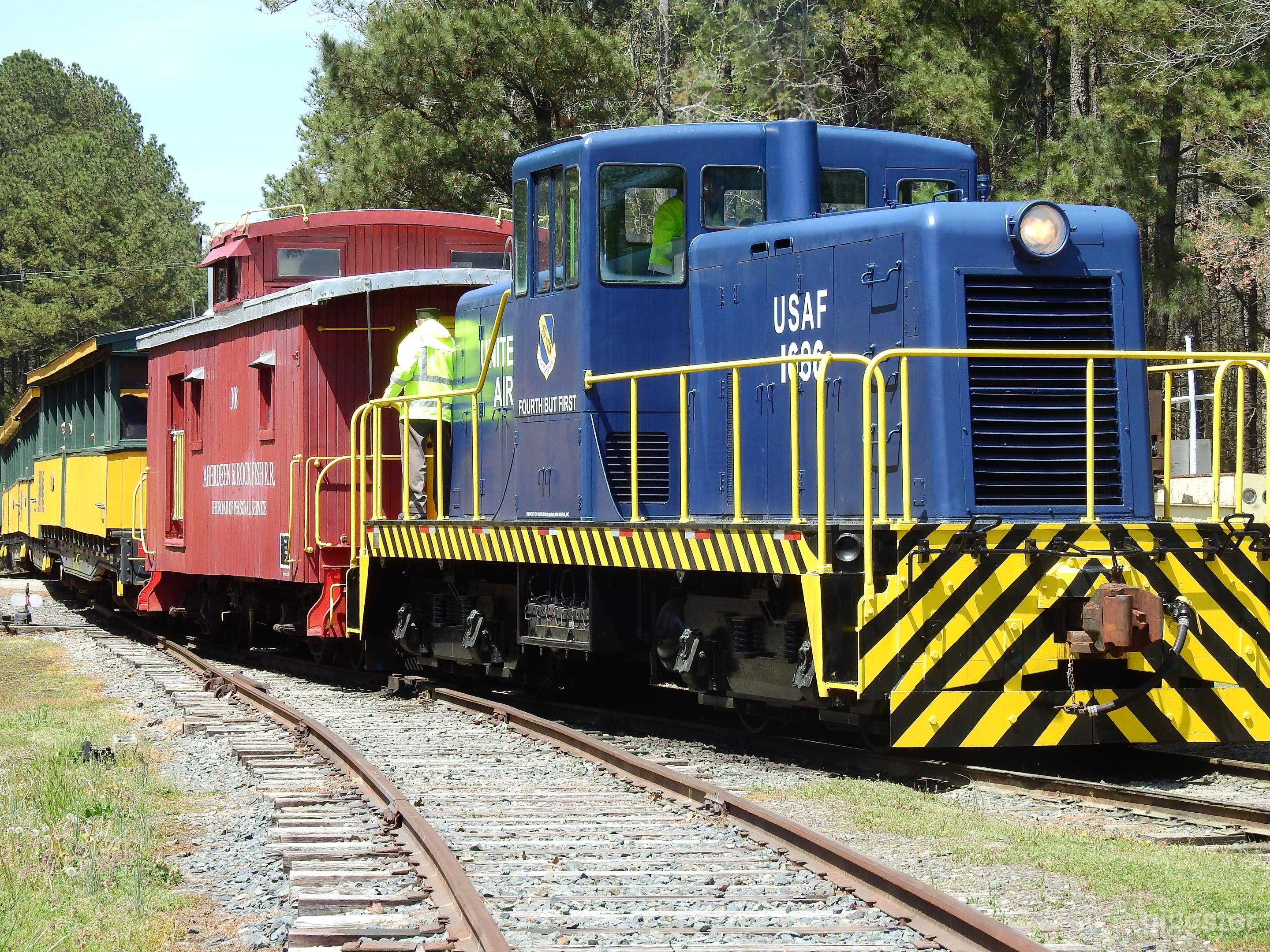 New Hope Valley "Air Force" locomotive