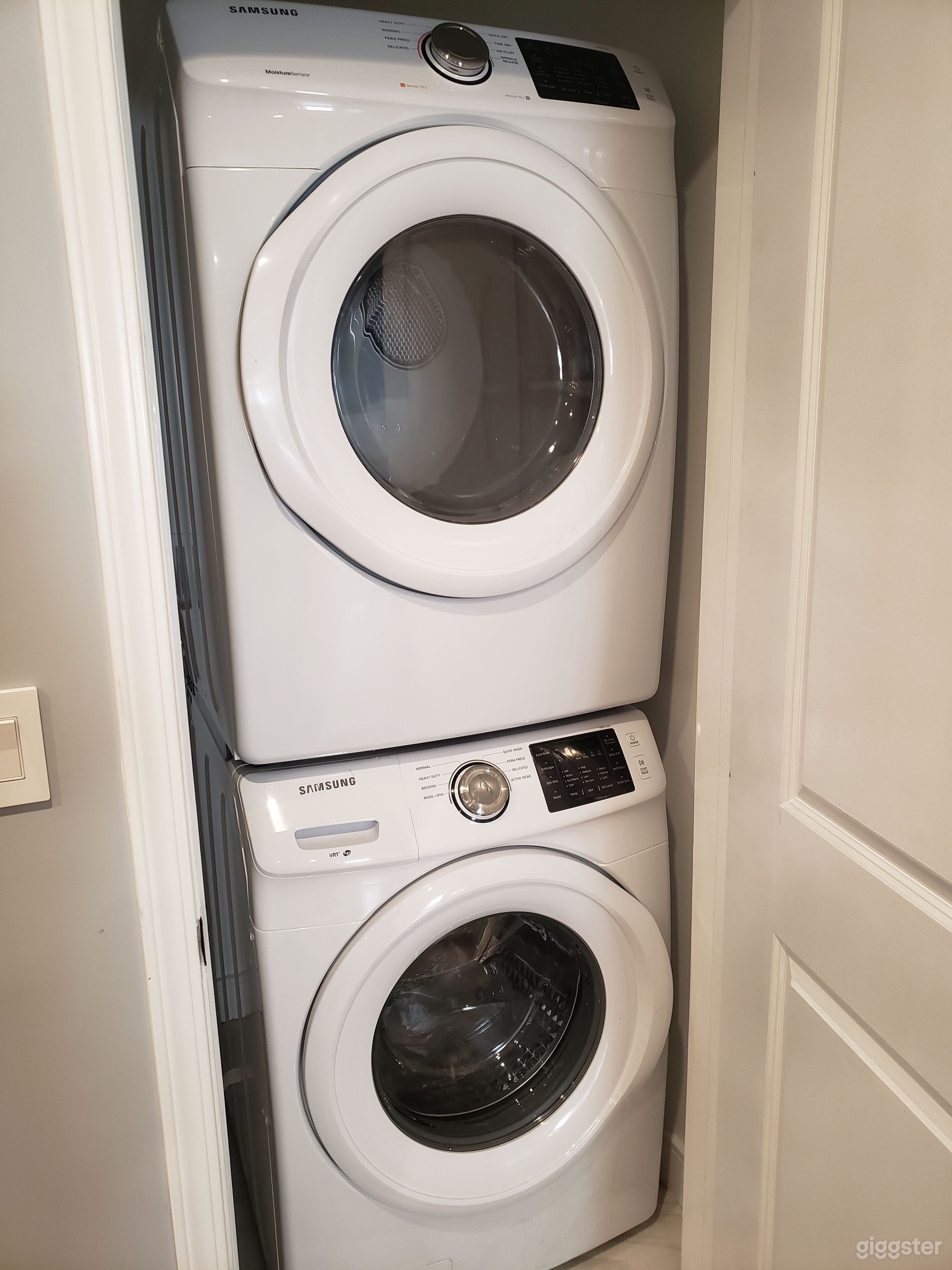 PROMO:Renovated 3 bedrooms on Pico and Robertson!! Photo 2