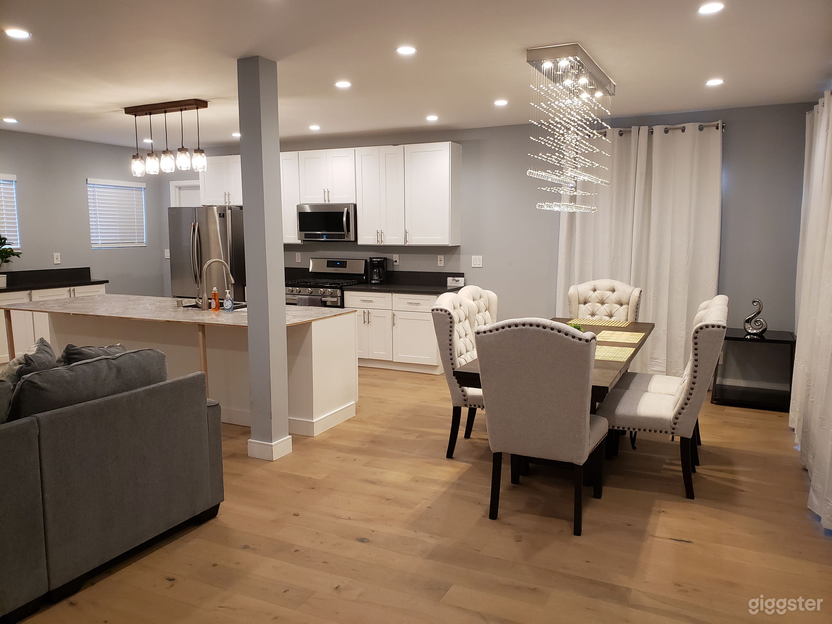 PROMO:Renovated 3 bedrooms on Pico and Robertson!! Photo 4