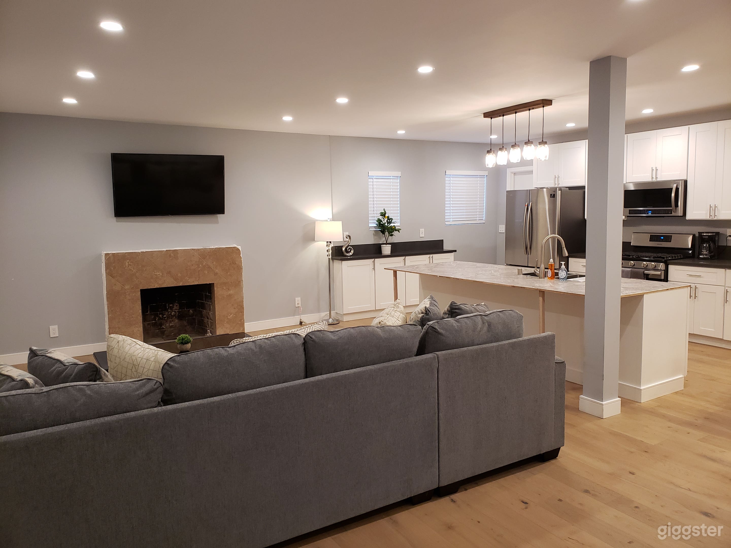 PROMO:Renovated 3 bedrooms on Pico and Robertson!! Photo 3