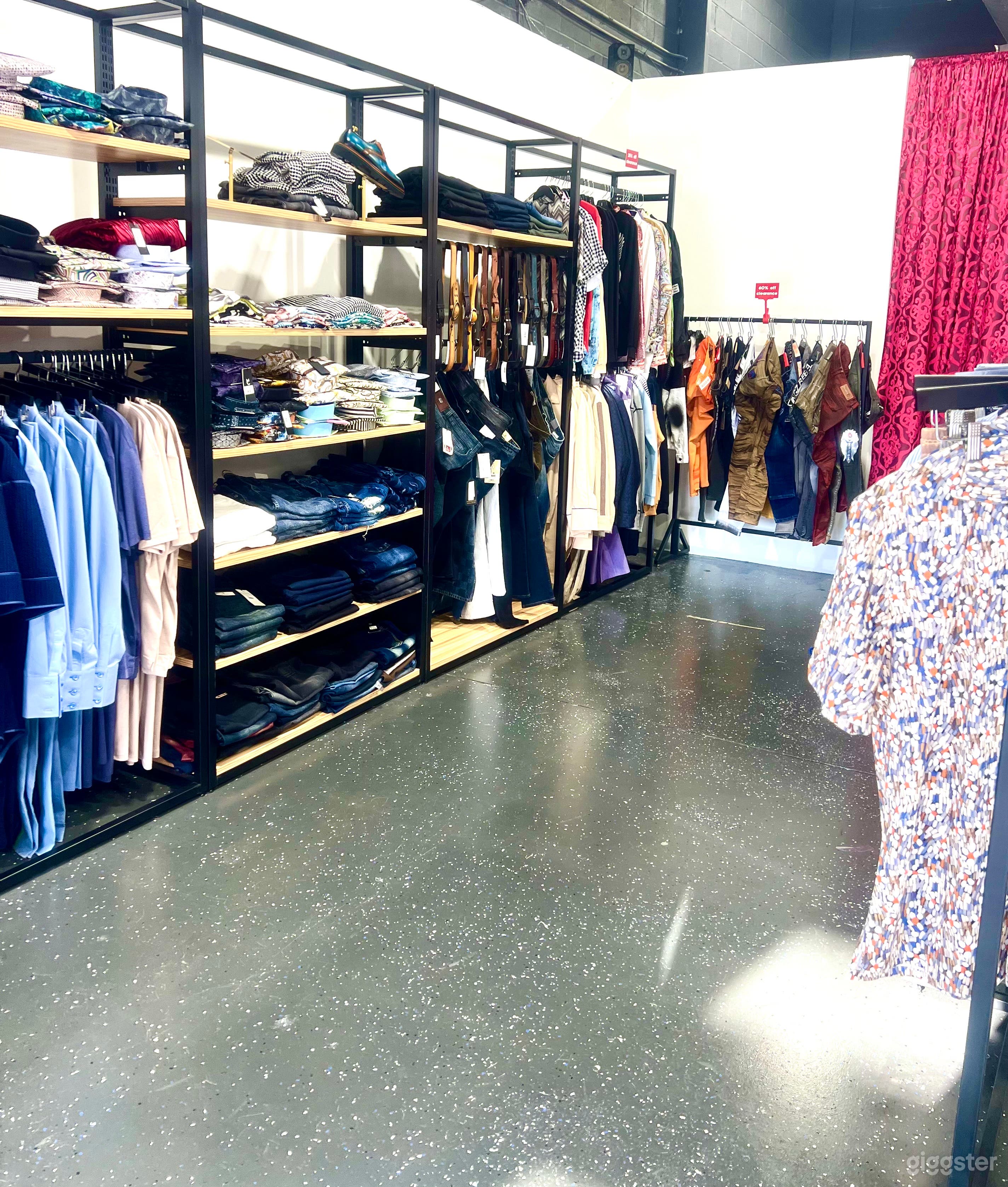 Stylish Fashion Retail & Creative Space Photo 1
