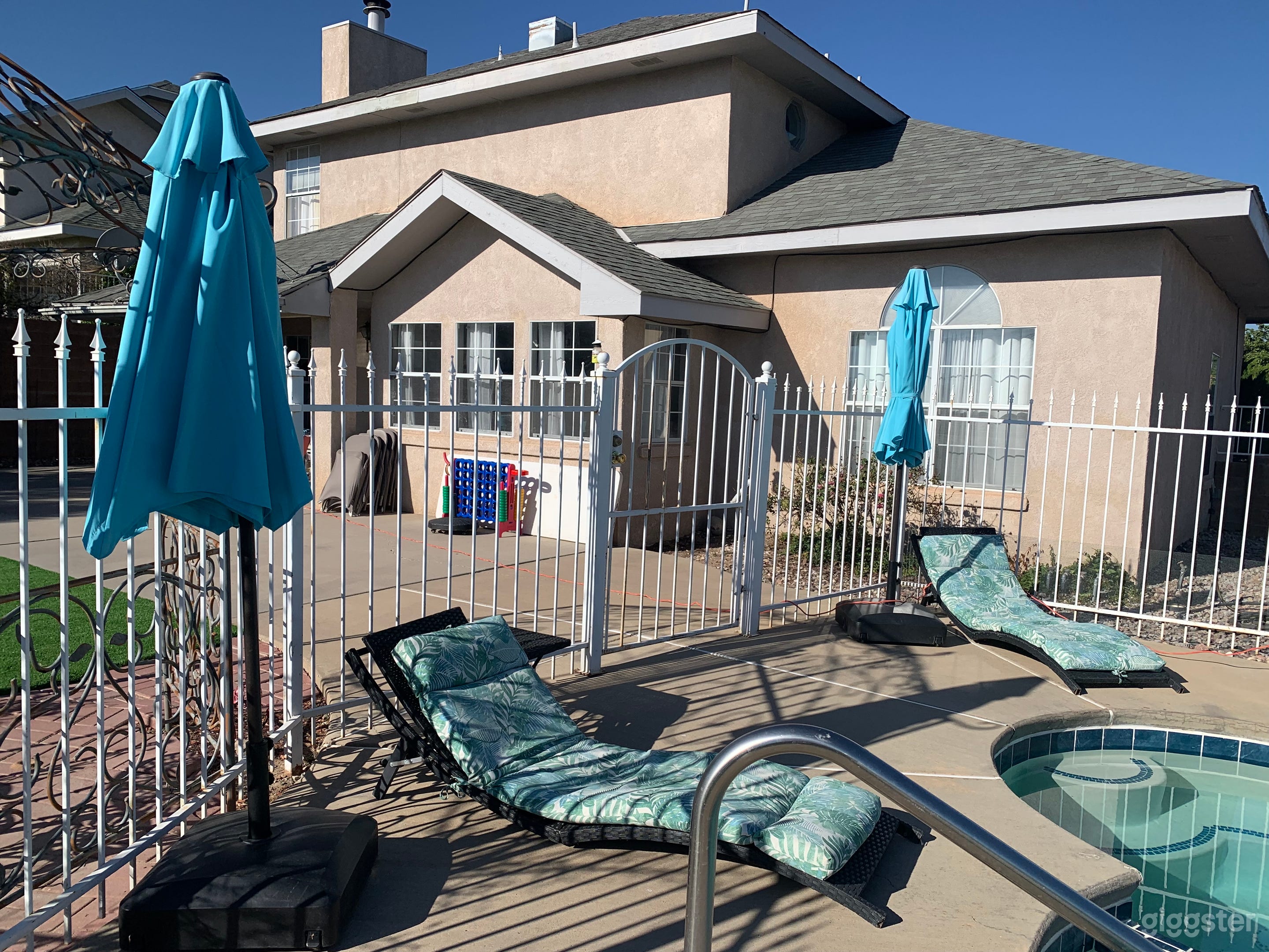 Desert Beach House with View, Pool and Hot Tub Photo 4