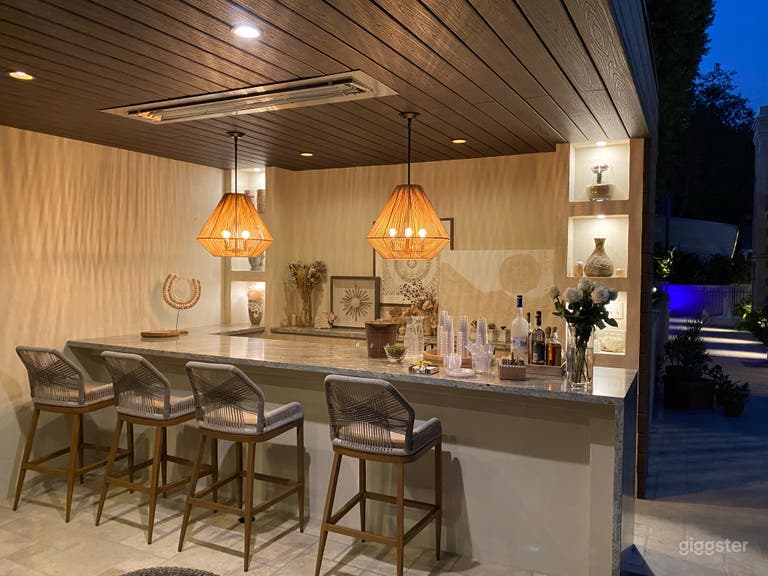  Dreamscape: Backyard with pool and magical view 