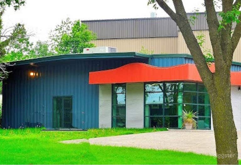  Versatile Industrial Studio 