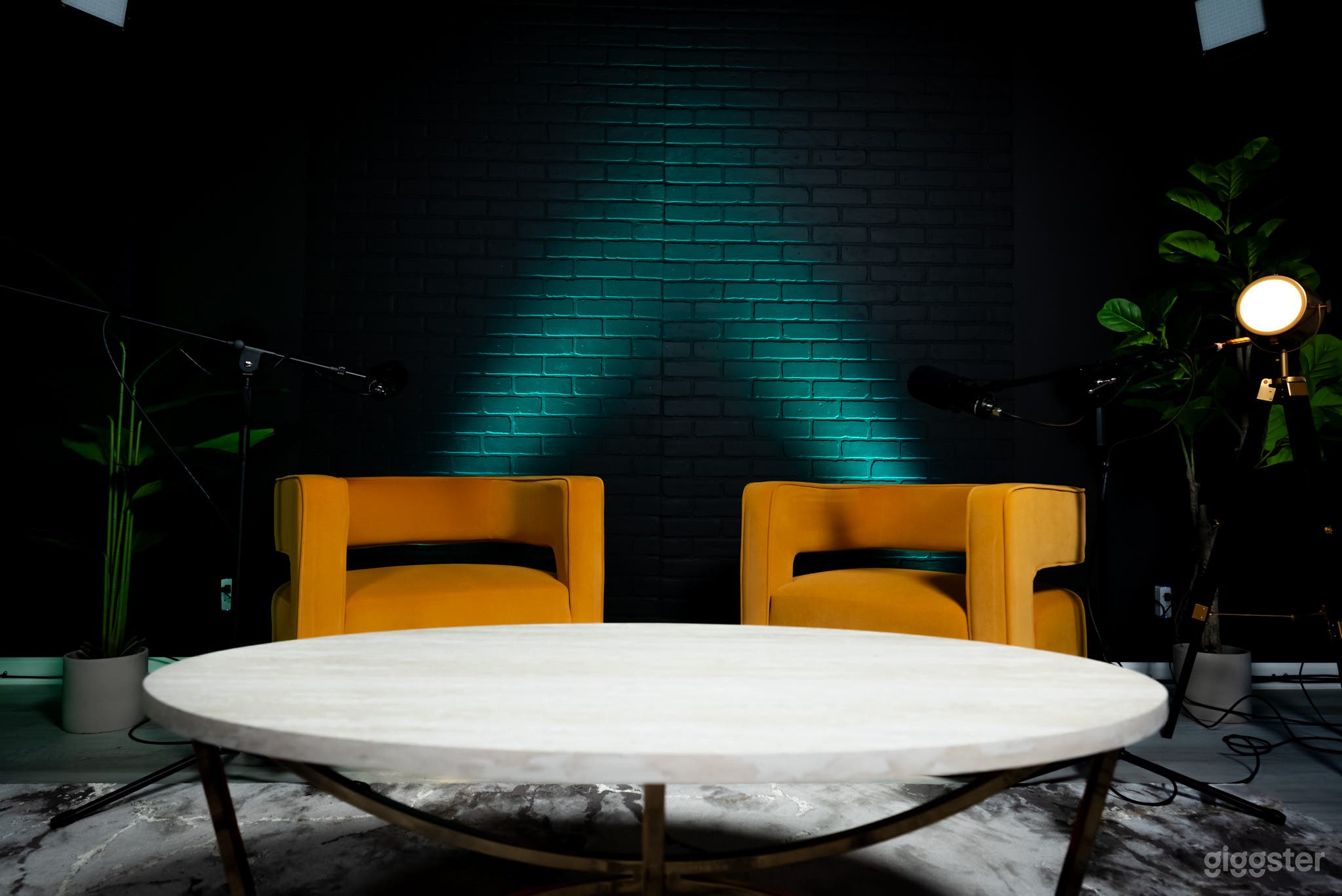 Beautiful TV Shows | Podcasting | Interview Studio Photo 3