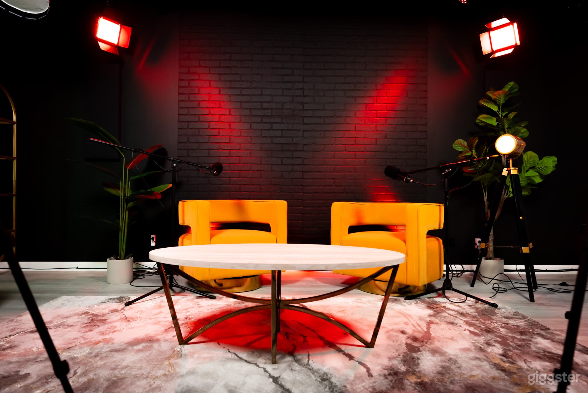 Beautiful TV Shows | Podcasting | Interview Studio Photo 2