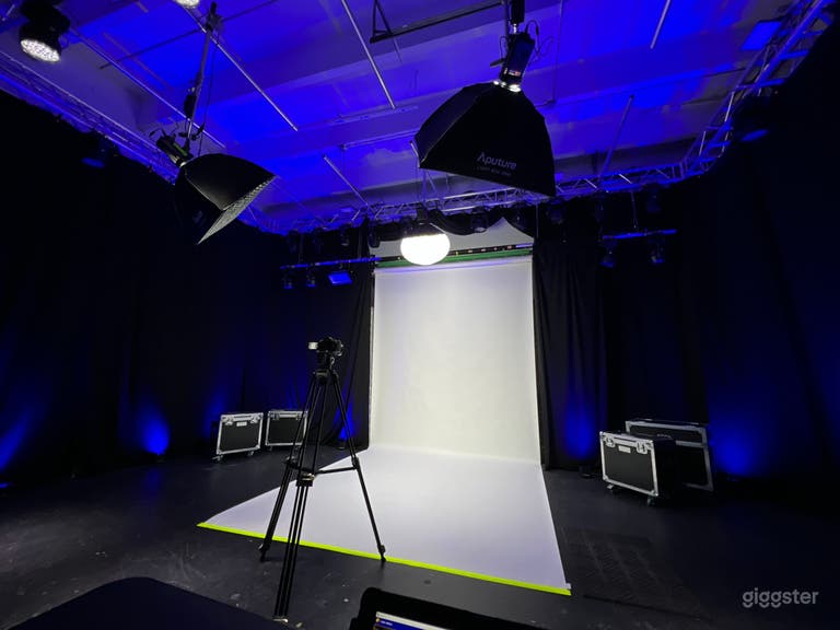  Modernes Podcast-, Video- & Fotostudio | Sofort einsatzbereite Ausstattung 