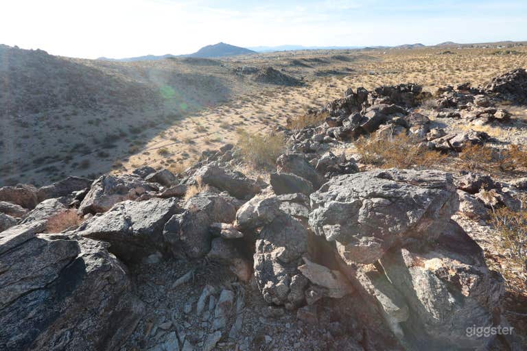  Joshua Tree Private Pueblo Retreat with Views! 