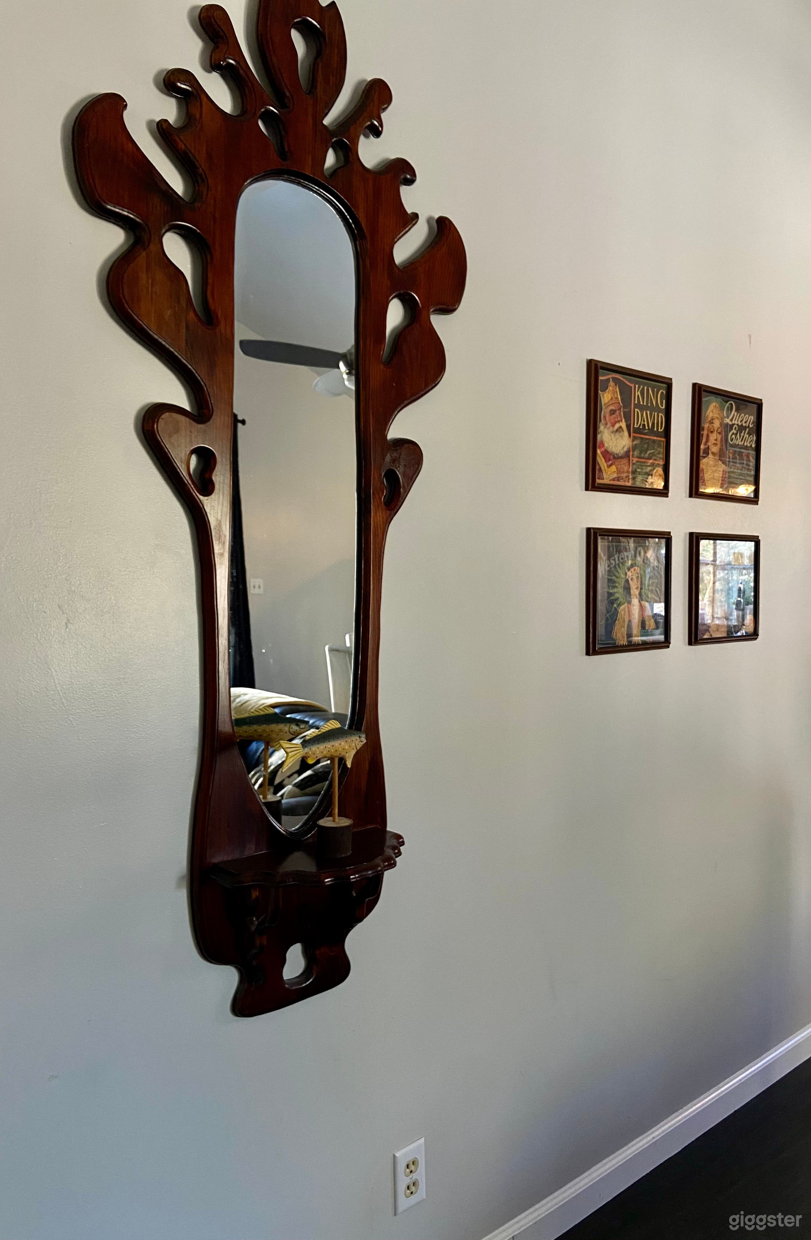 Mid-century modern large apartment Photo 4