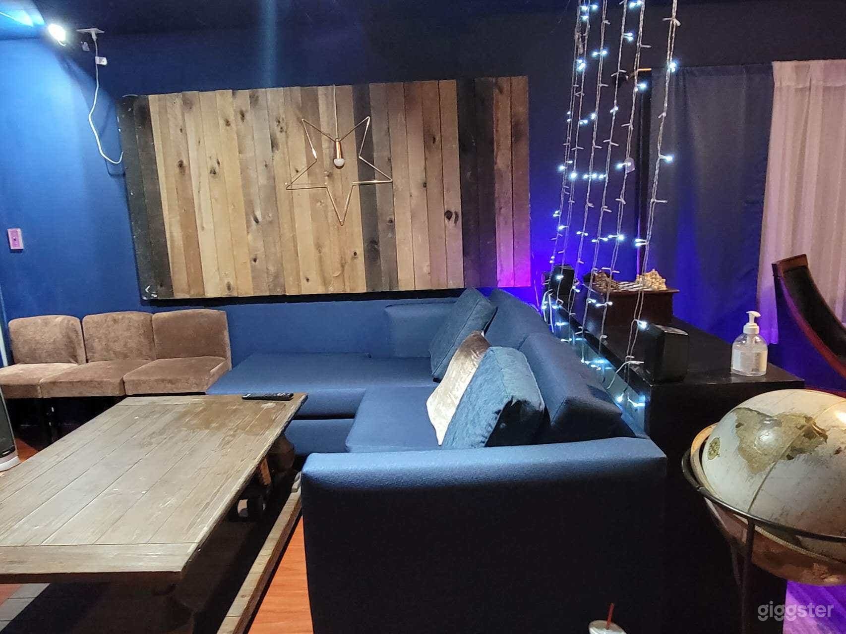 Karaoke lounge &amp; Poker Magic: Your Versatile Set for Fun  Photo 4