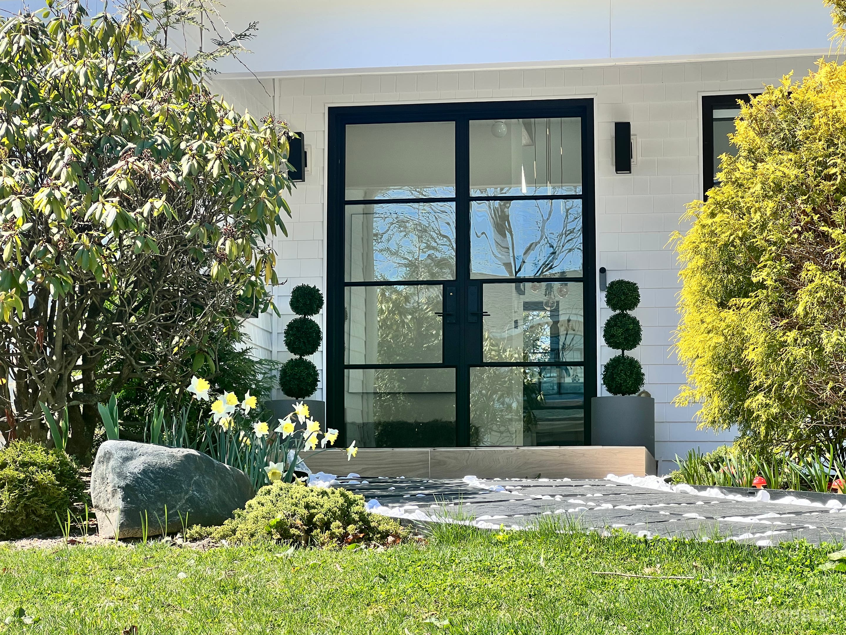 Green-River Double-Waterfall Island Luxury Skylit Kitchen Photo 2