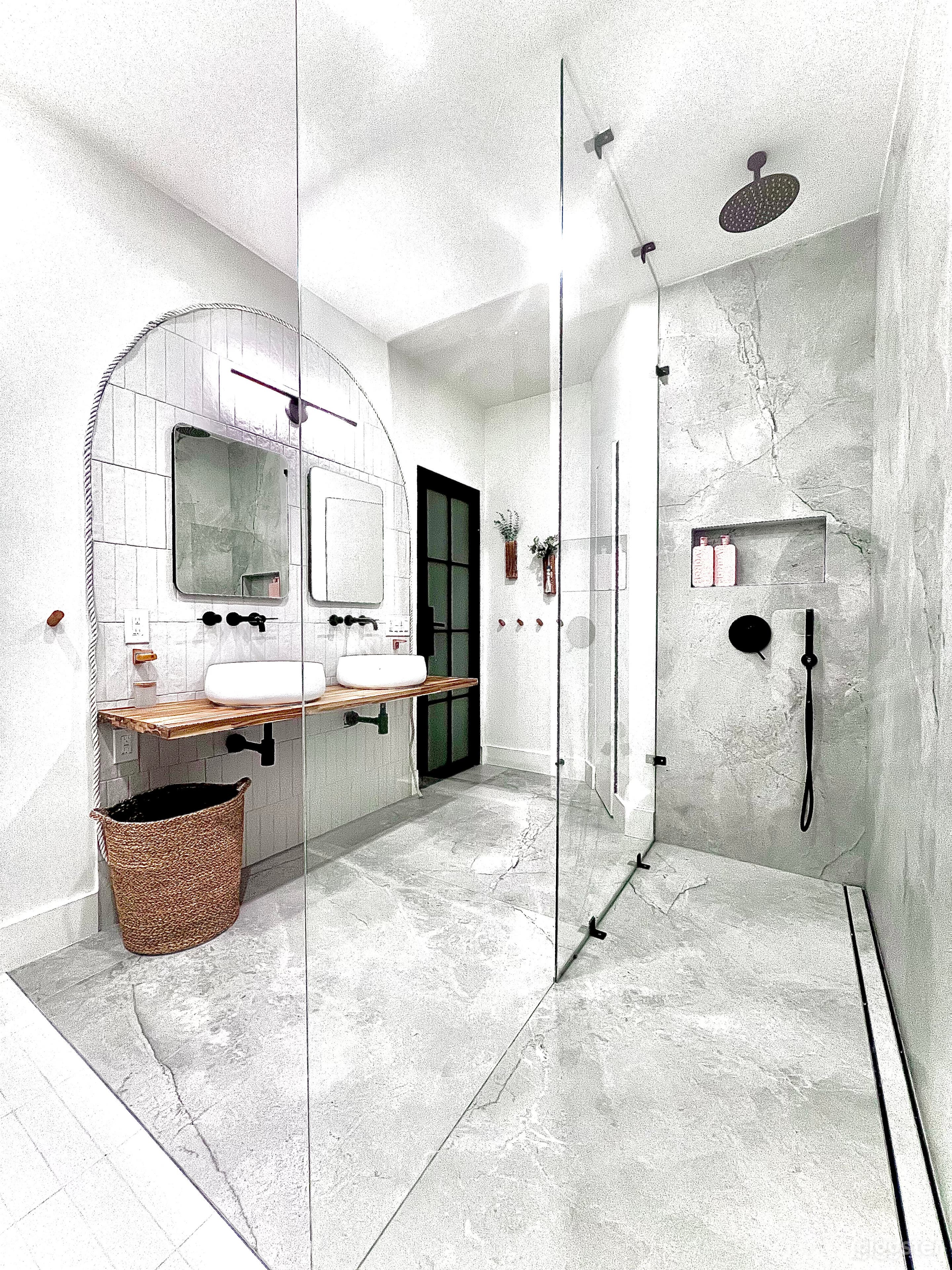 Green-River Double-Waterfall Island Luxury Skylit Kitchen Photo 4