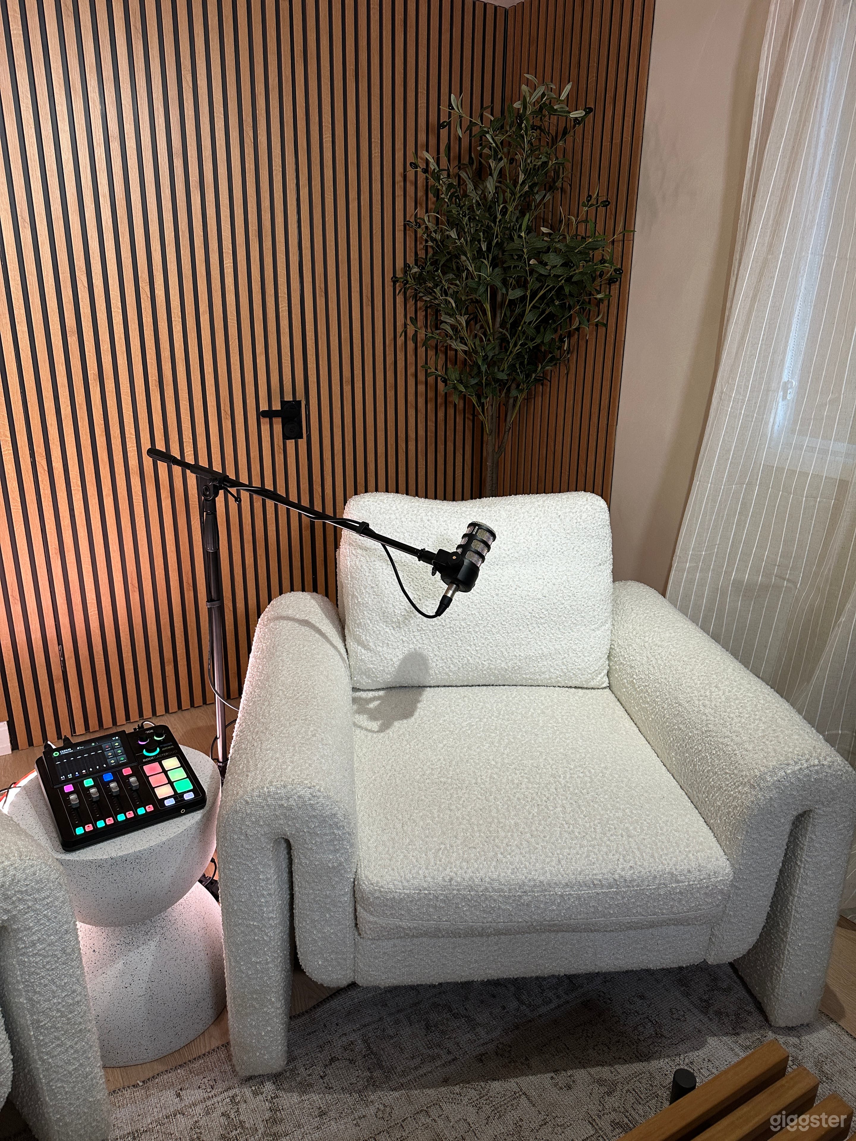 Content Studio – Aesthetic Space for Creators & Brands Photo 3