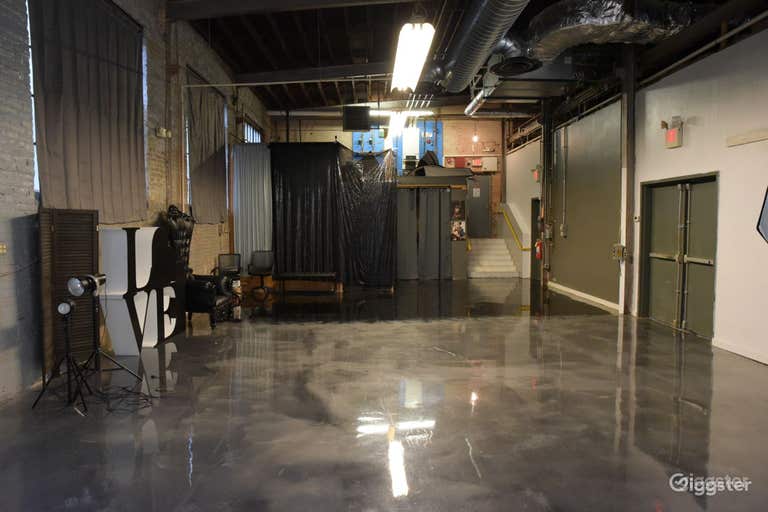  Suburban Creative Warehouse 