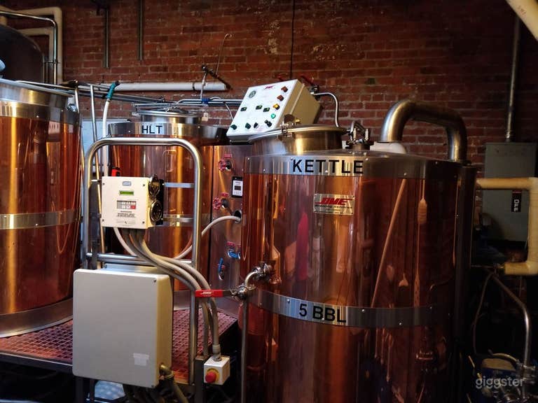  Big aLICe Brewery in LIC NY  