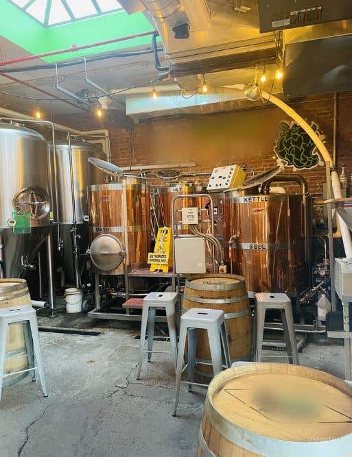  Big aLICe Brewery in LIC NY  