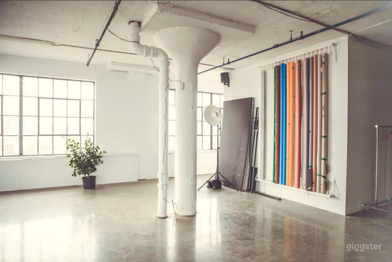  Photography studio in Montreal, Canada 