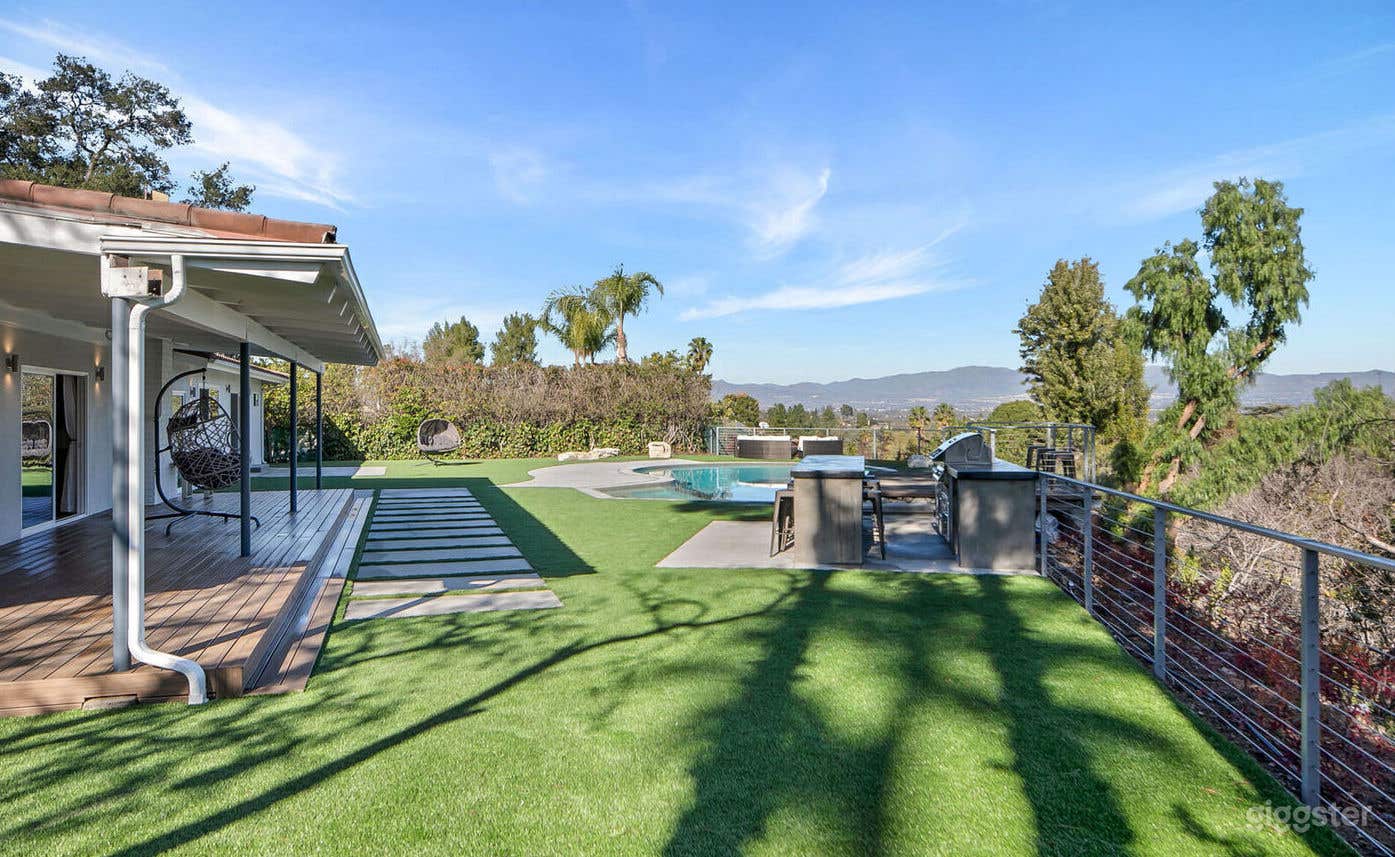 Pool with Stunning City View Photo 4