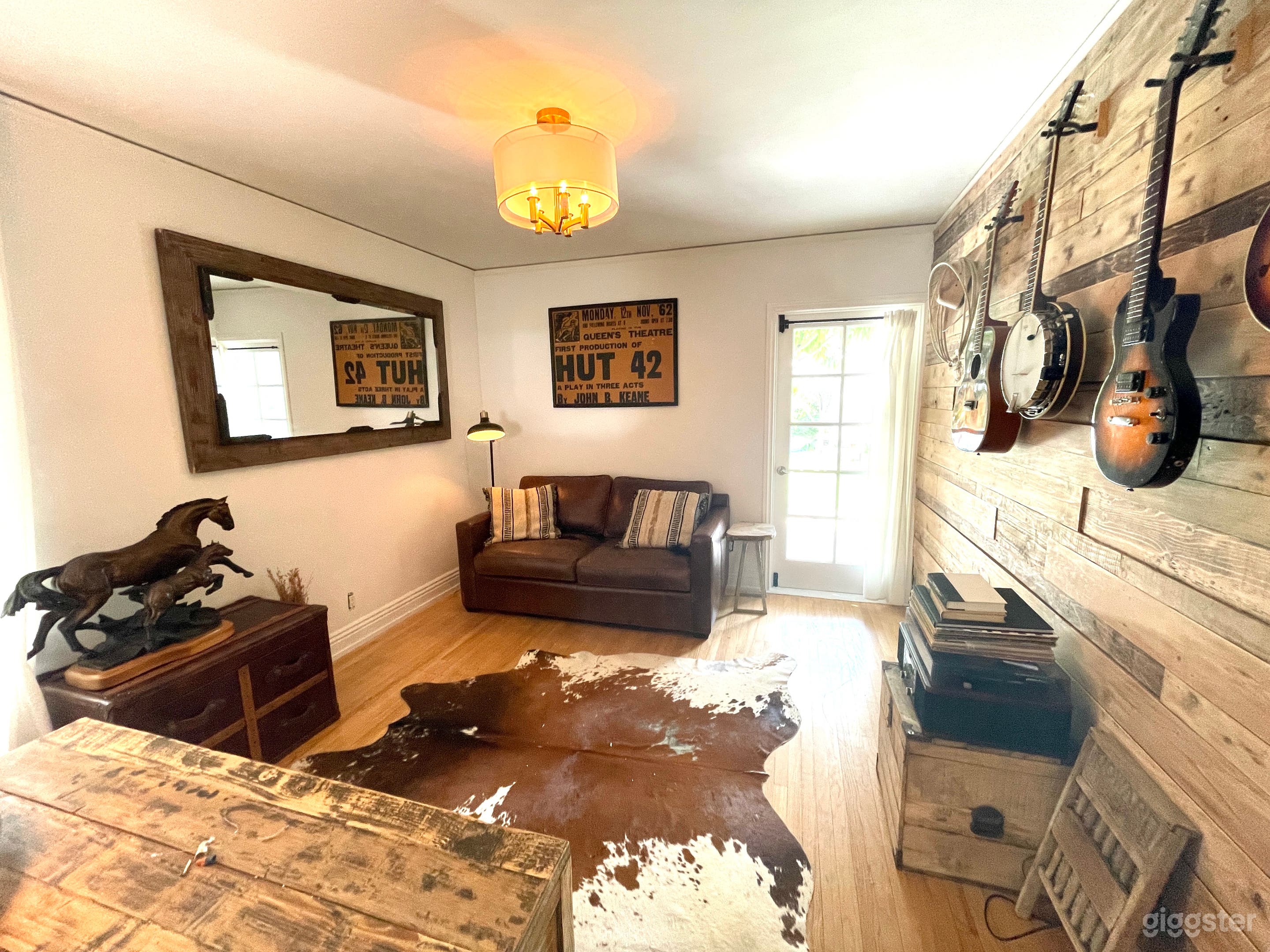 Valley Village Cottage Home Photo 3