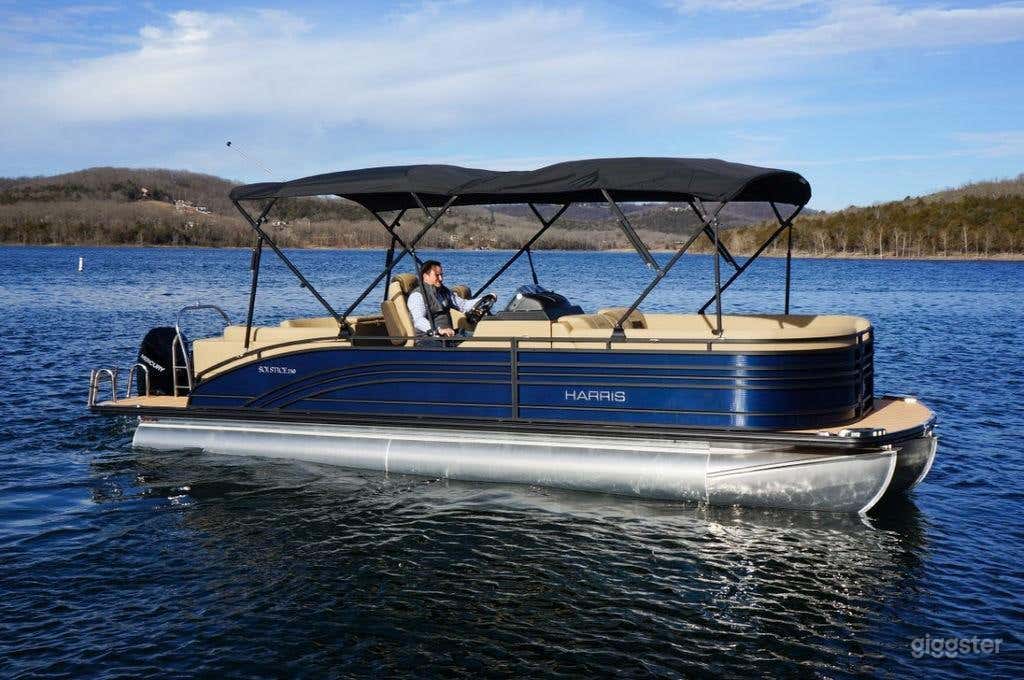 Pontoon boat Rental Photo 4
