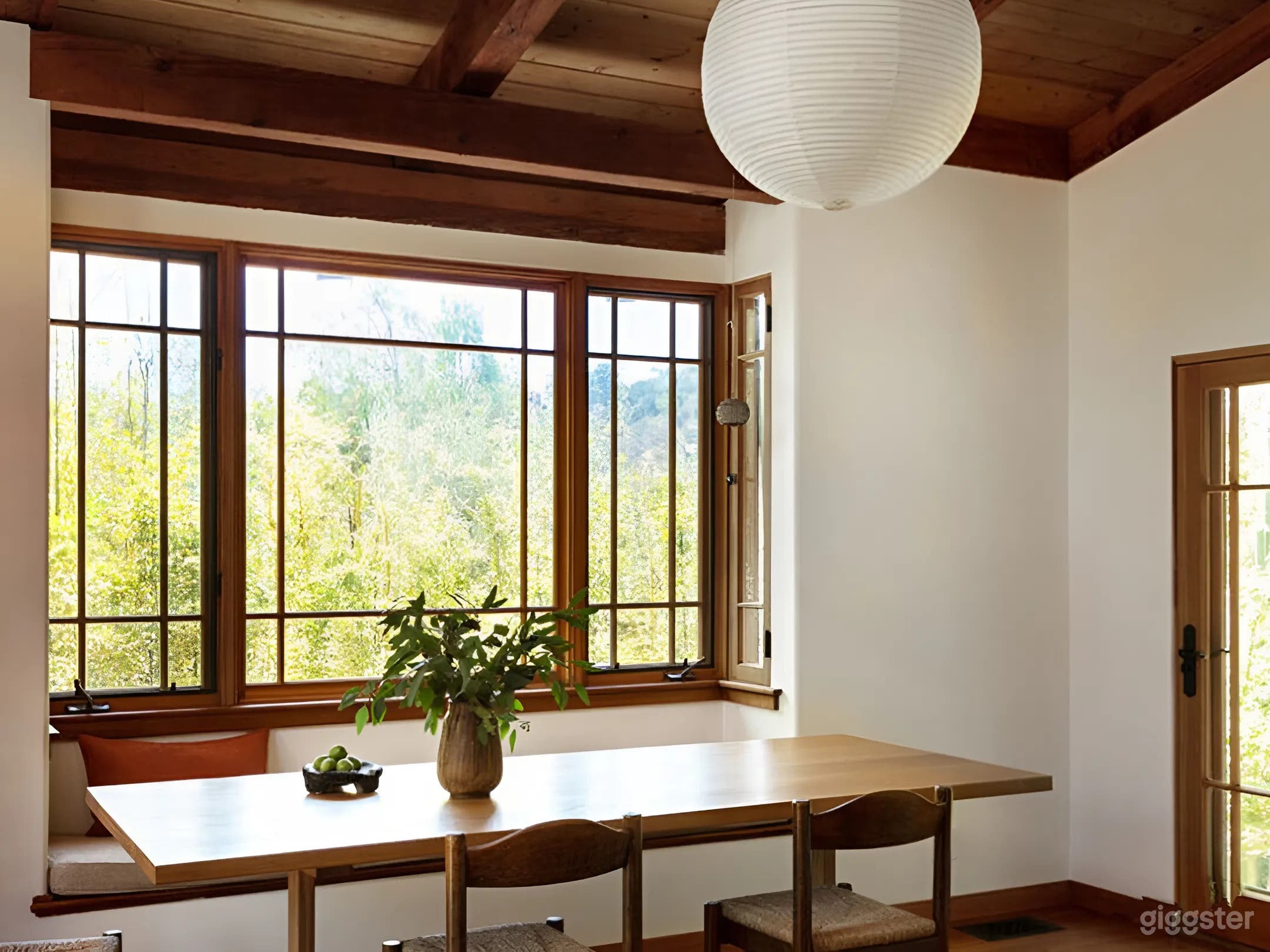  Earthy Bungalow with Instagrammable Vibes Photo 4